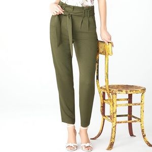 NWT RW&CO Paperbag Trousers